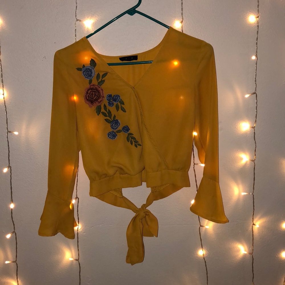 BEAUTIFUL yellow crop top with embroidery